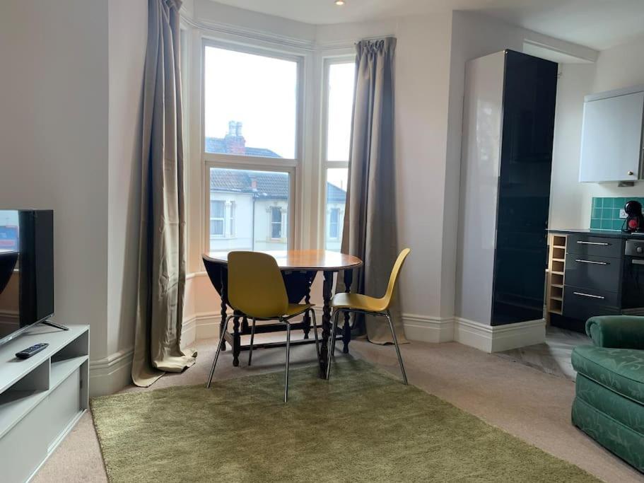 Central 2 Bed Flat. Free Parking بريستول المظهر الخارجي الصورة